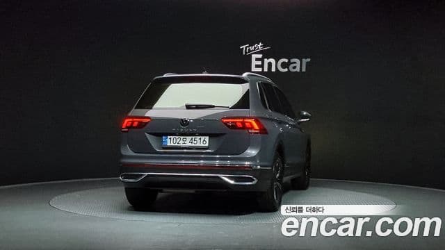 Volkswagen Tiguan 2세대 Premium, 2022 4