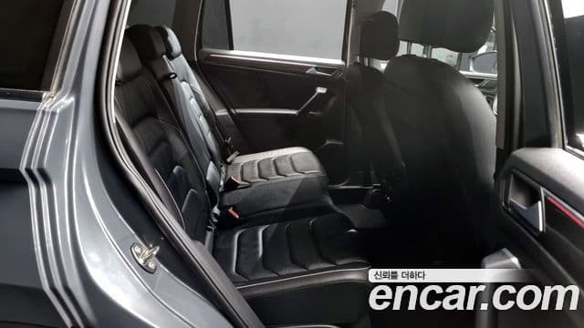 Volkswagen Tiguan 2세대 Premium, 2022 12