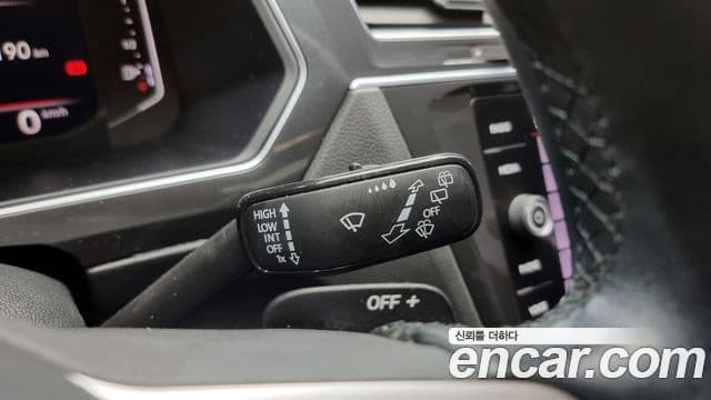 Volkswagen Tiguan 2세대 Premium, 2022 18