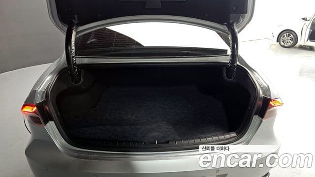 Hyundai The / новый New Grandeur IG люксовая версия, 2022 20