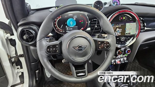 Mini Cooper S 3세대, 2024 13