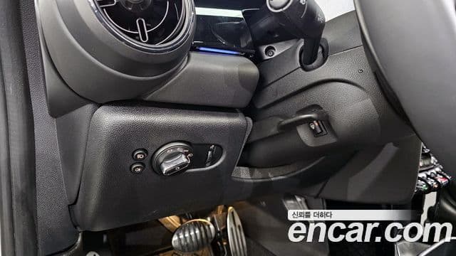 Mini Cooper S 3세대, 2024 15