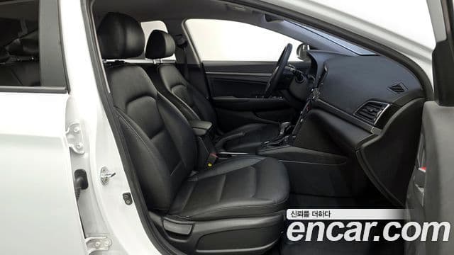 Hyundai Avante AD 1.6 GDI Value Plus, 2018 11