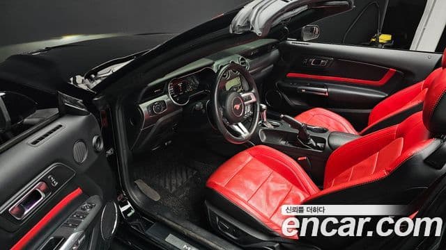 Ford Mustang кабриолет, 2021 11