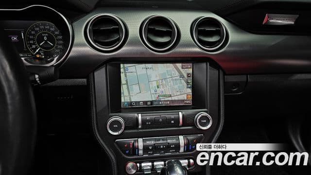 Ford Mustang кабриолет, 2021 14