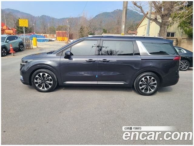 Kia Carnival 4세대 Signature, 2022 3
