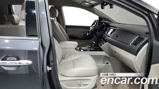 Kia The / новый New Carnival Noblesse, 2019 11