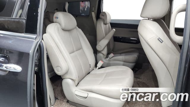 Kia The / новый New Carnival Noblesse, 2019 12