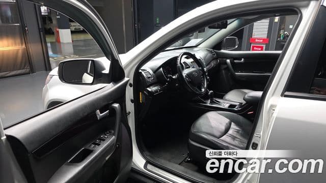 Kia New Sorento R Trendy, 2014 10