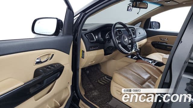 Kia All New Carnival Noblesse, 2017 10