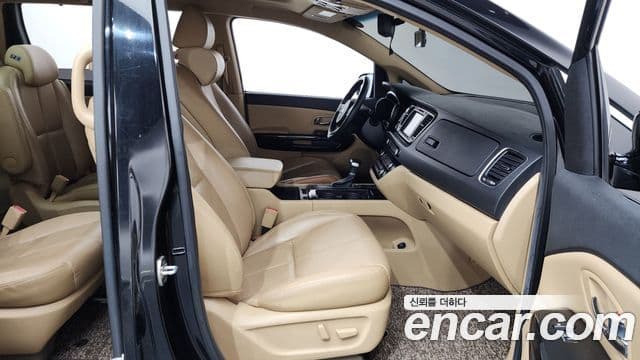 Kia All New Carnival Noblesse, 2017 11
