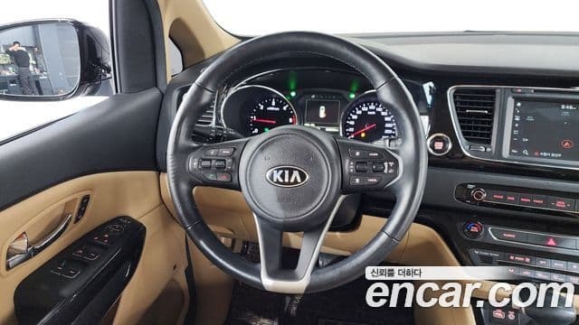 Kia All New Carnival Noblesse, 2017 13