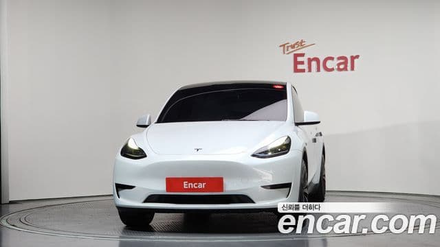 Tesla модель Y, 2024 3