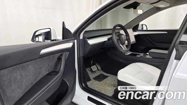 Tesla модель Y, 2024 10