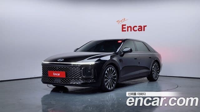 Hyundai Grandeur (GN7) Calligraphy, 2024 1