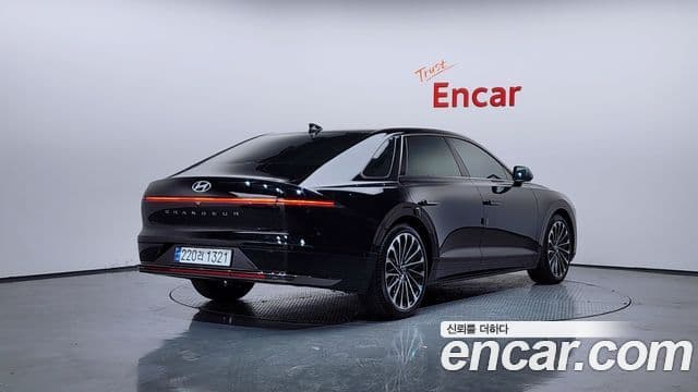 Hyundai Grandeur (GN7) Calligraphy, 2024 2