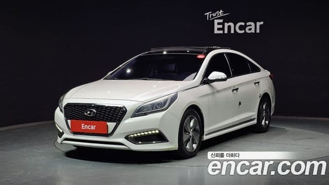 Hyundai LF Sonata гибрид Modern, 2016 1