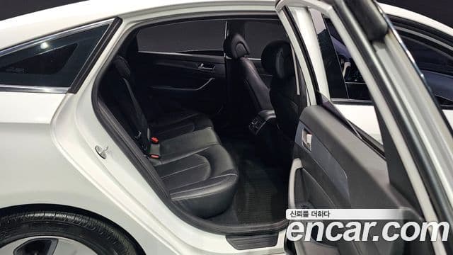 Hyundai LF Sonata гибрид Modern, 2016 11