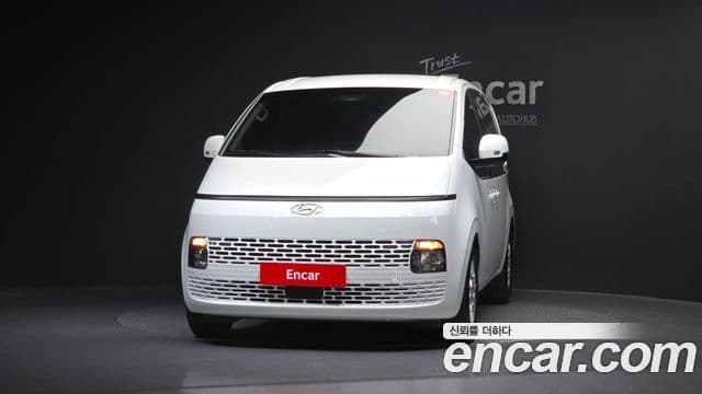 Hyundai Staria Modern, 2023 3