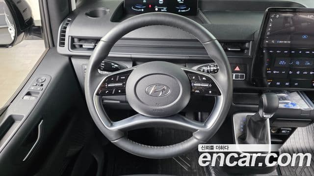 Hyundai Staria Modern, 2023 13