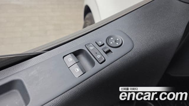 Hyundai Staria Modern, 2023 14