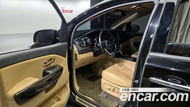 Kia The / новый New Carnival Noblesse Special, 2019 10