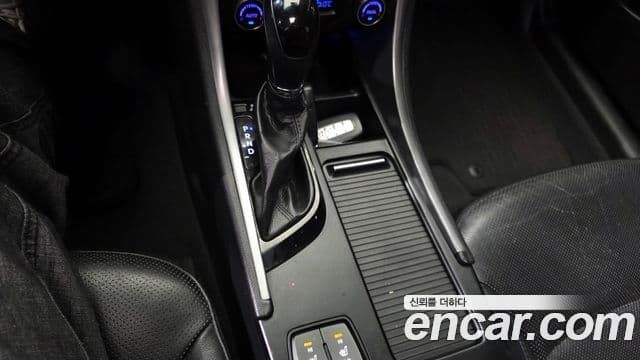 Hyundai Sonata гибрид Modern, 2014 9