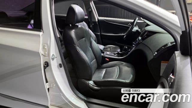 Hyundai Sonata гибрид Modern, 2014 12