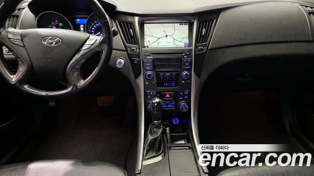 Hyundai Sonata гибрид Modern, 2014 19