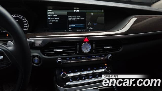 Genesis EQ900 Luxury, 2016 16