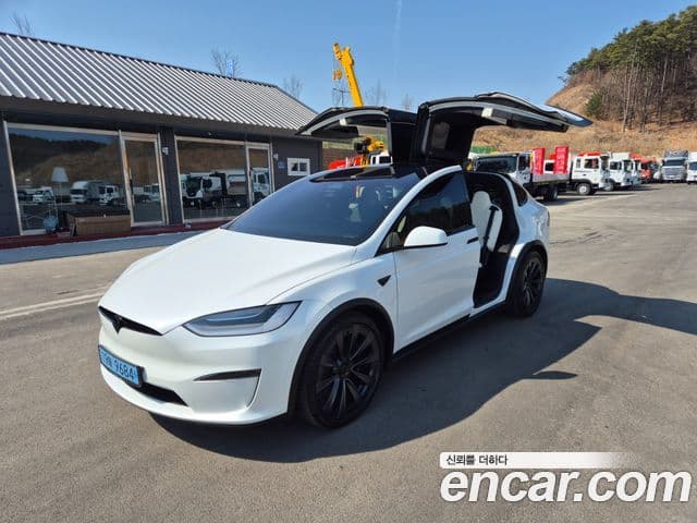 Tesla модель X Long Range, 2023 3