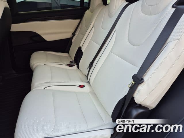 Tesla модель X Long Range, 2023 16