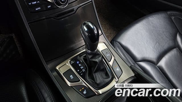Hyundai Grandeur HG Modern, 2014 9