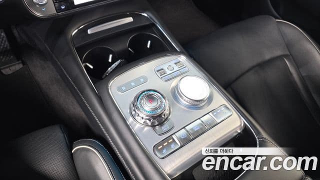 Genesis G90 (RS4) бензин 3.5 турбо AWD, 2022 9