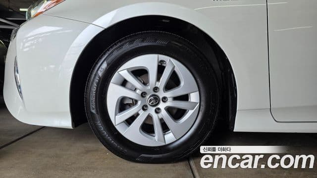 Toyota 프리우스 4세대 1.8 E, 2018 12