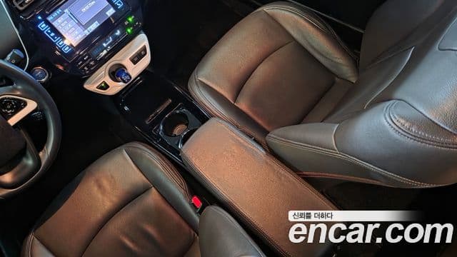 Toyota 프리우스 4세대 1.8 E, 2018 14