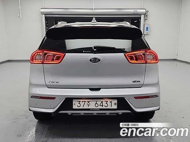 Kia Niro Prestige, 2018 3