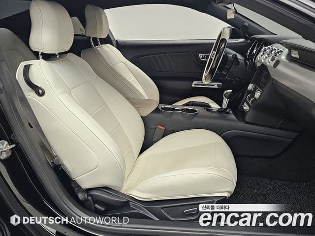 Ford Mustang GT купе, 2015 10