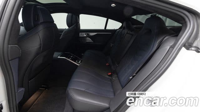 BMW 8시리즈 (G15) M850i xDrive Gran Coupe, 2023 10