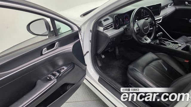 Kia K5 3세대 Trendy, 2022 11