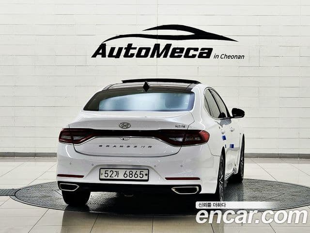Hyundai Grandeur IG гибрид Exclusive, 2018 3