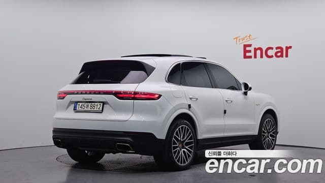 Porsche Cayenne (PO536) 3.0 E-гибрид, 2021 2