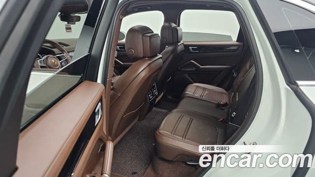 Porsche Cayenne (PO536) 3.0 E-гибрид, 2021 13