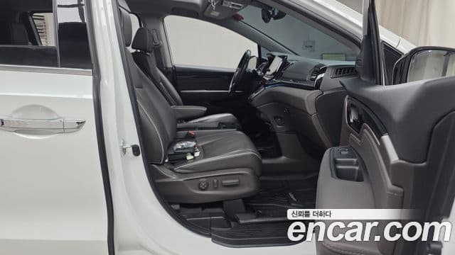 Honda Odyssey 5세대, 2021 11