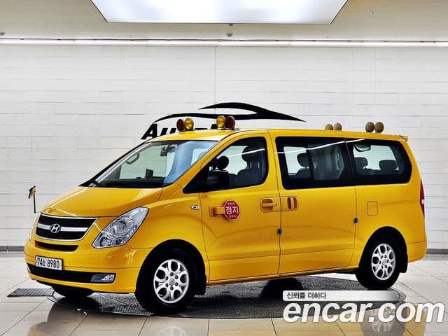 Hyundai Grand Starex детский перевозочный автомобиль, 2013 2
