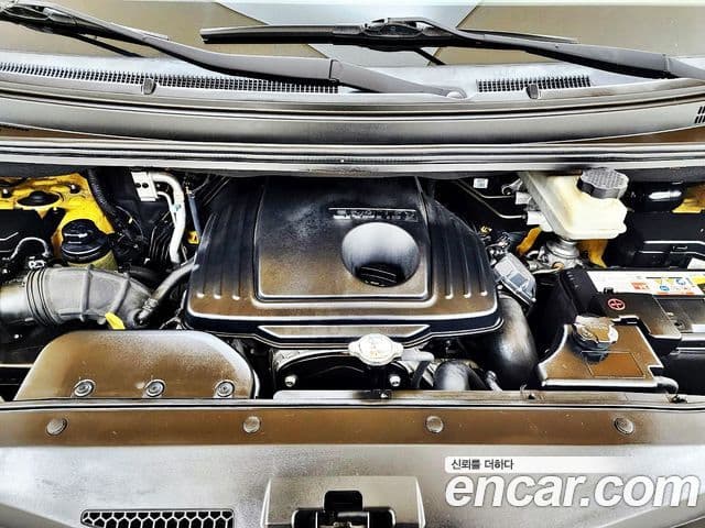 Hyundai Grand Starex детский перевозочный автомобиль, 2013 19