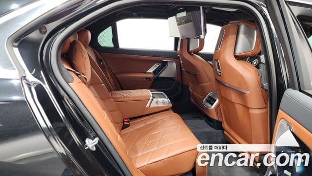 BMW 7시리즈 (G70) 740i sDrive Design Pure Excellence, 2023 12