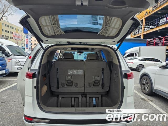 Kia Carnival 4세대 Signature, 2022 11