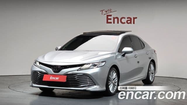 Toyota 캠리 (XV70), 2018 1