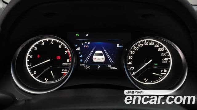 Toyota 캠리 (XV70), 2018 8